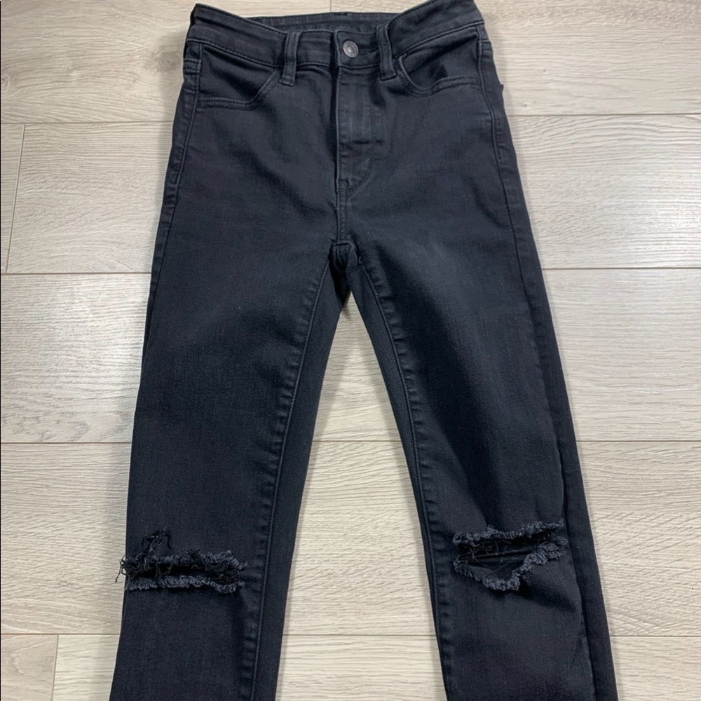 AEO Black Distressed Super Hi-Rise Jegging - Picture 6 of 15